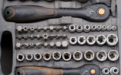 Why Does My Socket Keep Falling Off Ratchet? Common Causes and Fixes