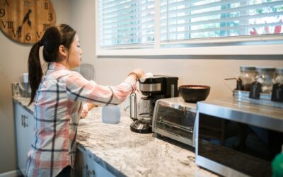 How to Clean a Coffee Maker with Vinegar: A Complete Guide