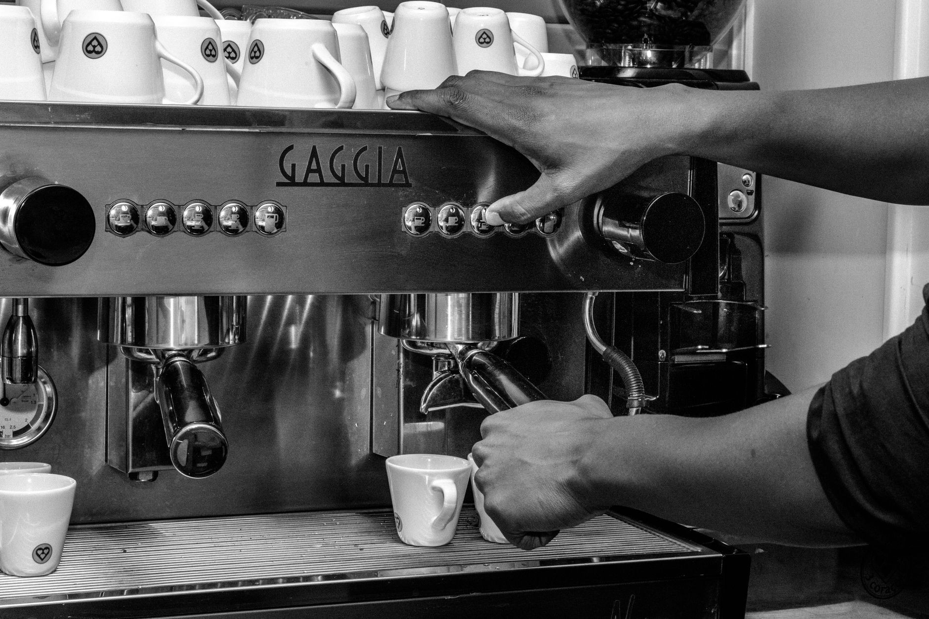 Illustration for: Espresso Machine Not Pulling Water: Causes and Fixes for 2026