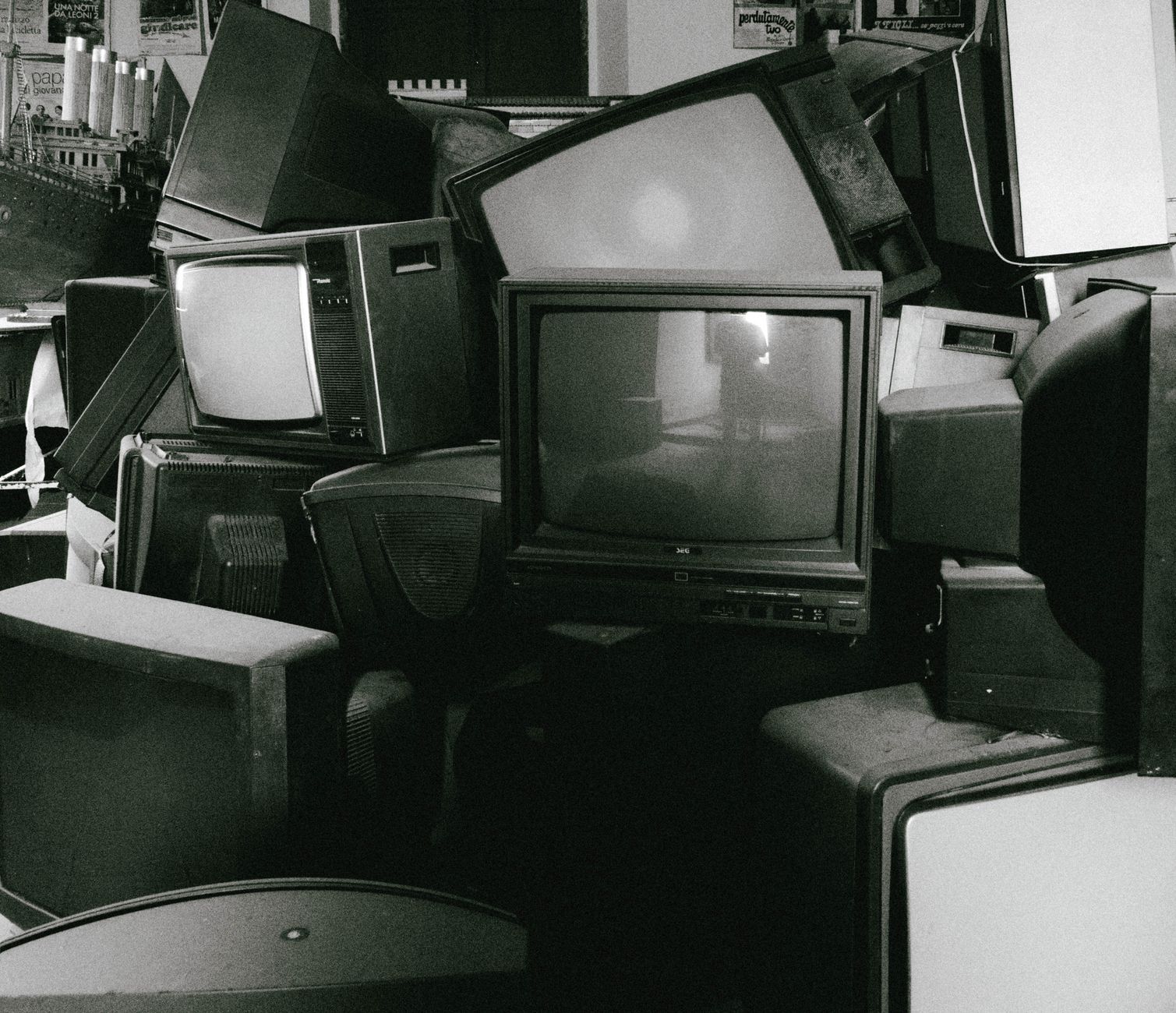 Illustration for: Why Is My TV Screen Black But Has Sound? Causes and Fixes for 2026