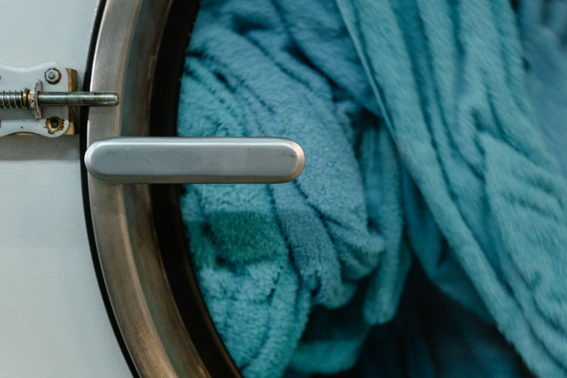 Illustration for: How to Wash an Electric Blanket: A Complete Guide for 2026