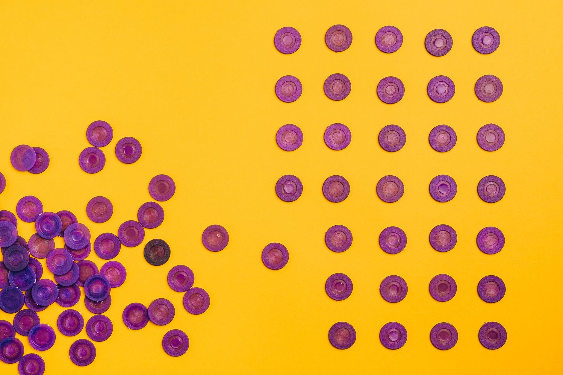 Illustration for: Astaxanthin vs Lutein: Key Differences and How to Choose